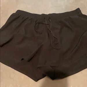 Old navy dolphin hem short